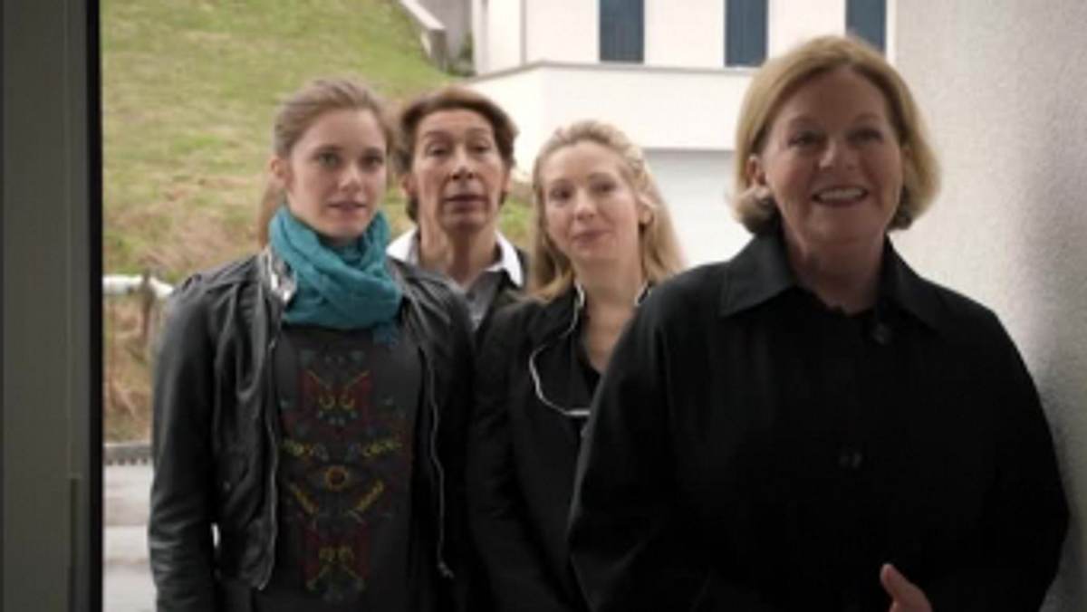 vier frauen und ein todesfall