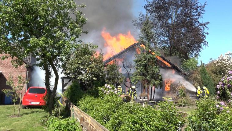 112: Feuerwehr im Einsatz