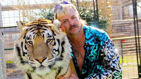 Joe Exotic, der Tiger King klagt aus dem Knast - er will 94 Millionen Dollar - Foto: Netflix