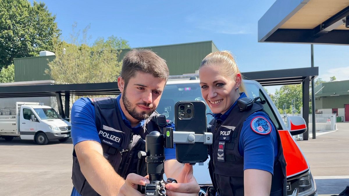 influencer in uniform - polizei und social media