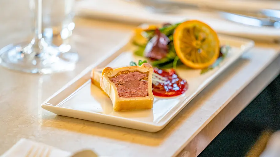 Schönbrunner Frühlingsgeschichten: Von Veilchen, Zitrusbäumen und kulinarischen Träumen schönbrunner frühlingsgeschichten: von veilchen, zitrusbäumen und kulinarischen träumen