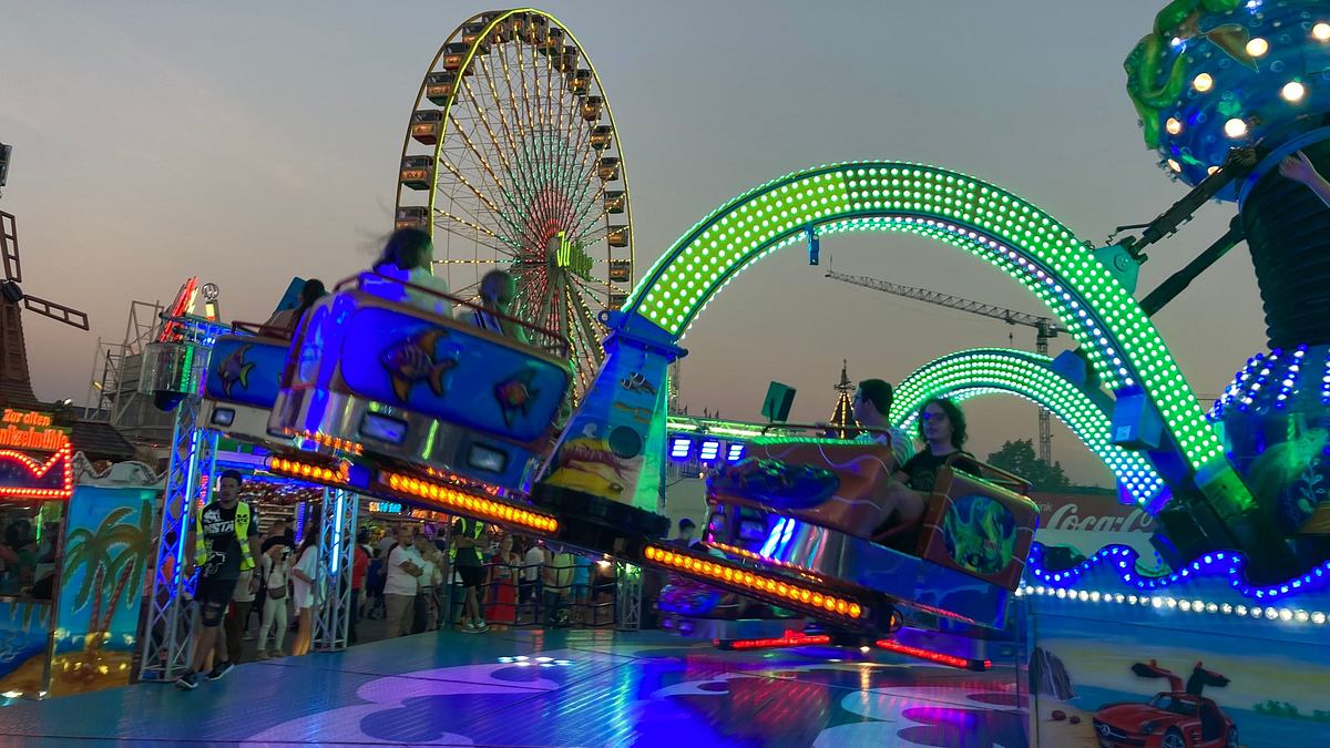 wein, wurst und riesenrad - das größte weinfest der welt