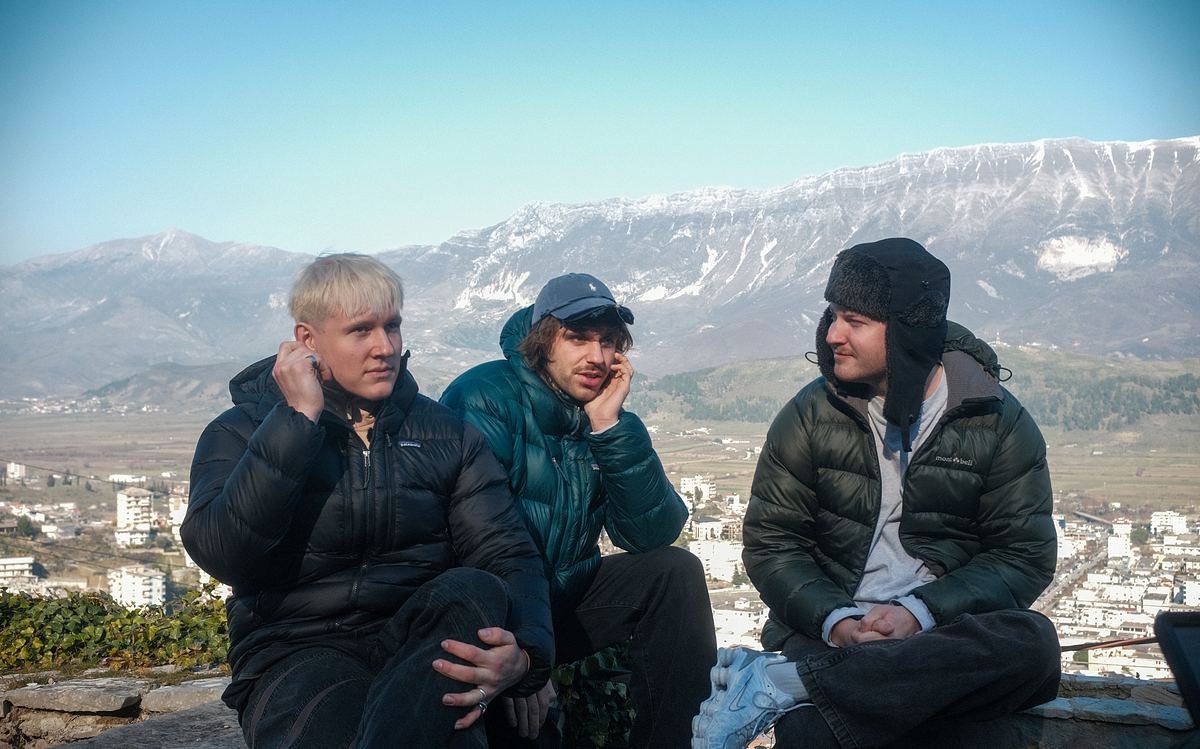 song trip