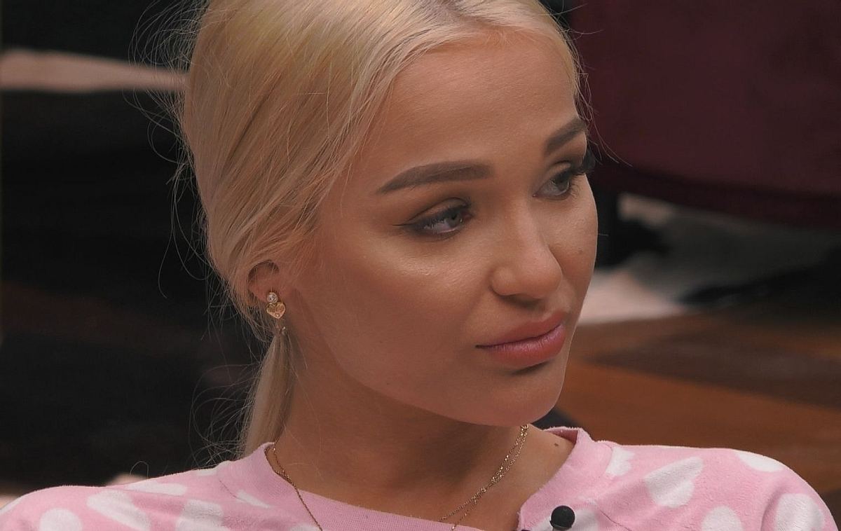 Emmy Russ: Ich war voller blauer Flecke | Promi Big Brother