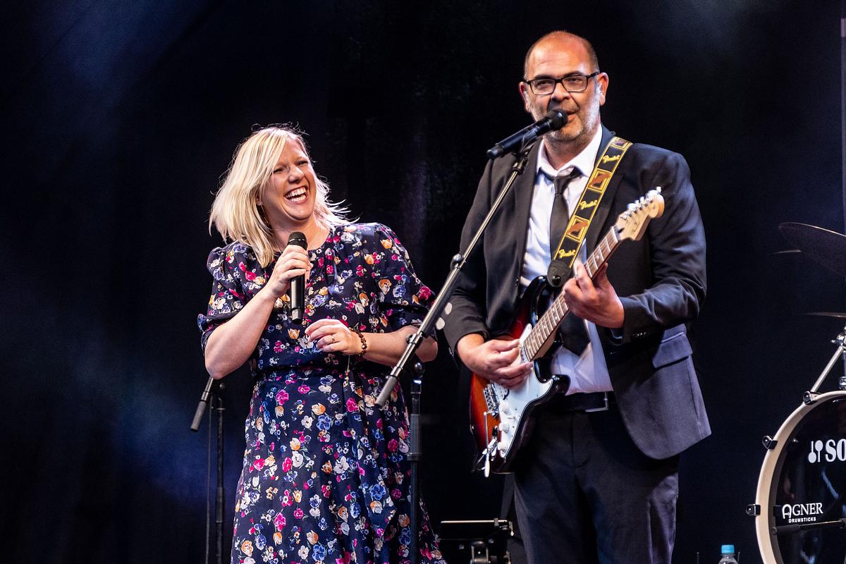 Hannes Ringlstetter mit Freunden - Live auf der Bühne! hannes ringlstetter mit freunden - live auf der bühne!