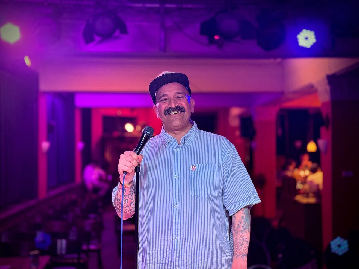 allein mit dem mikro. stand-up-comedy in deutschland
