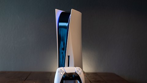 PlayStation 5 mit DualSense - Foto: Sony Playstation / Xenia Bluhm Photography