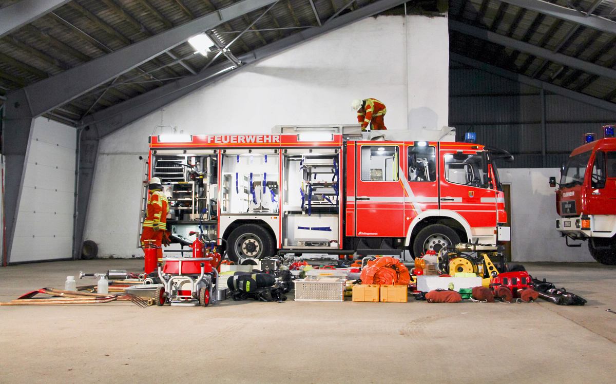112: Feuerwehr im Einsatz 112: feuerwehr im einsatz