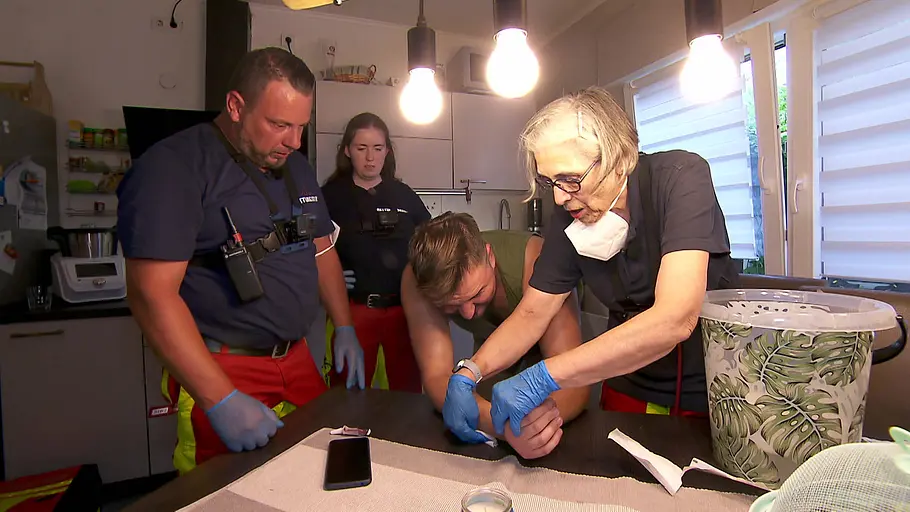 SOS - Retter im Einsatz sos - retter im einsatz