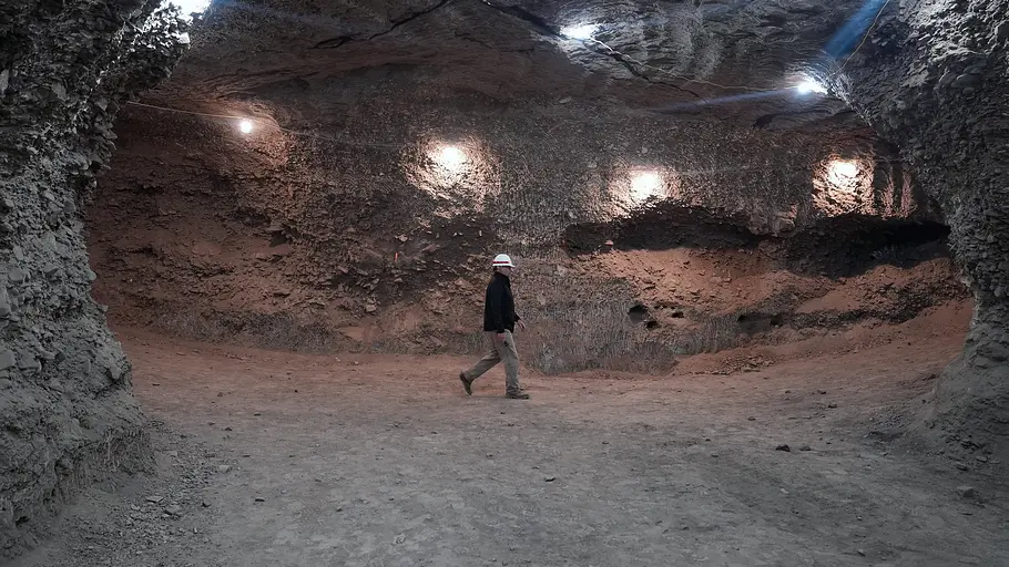 die geheimnisvollen krater der arktis
