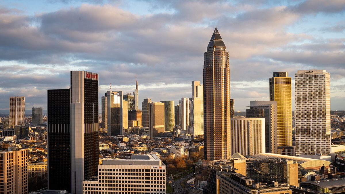 inside skyline frankfurt