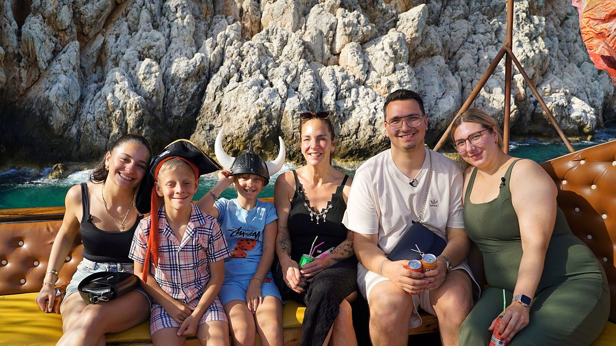 diese büchners - familientrubel unter palmen