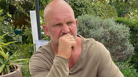 „Berlin – Tag & Nacht“-Star Lutz Schweigel im neuen Look - Foto: Facebook/Berlin - Tag & Nacht