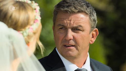 Bergdoktor: Martin erfährt von Franziskas Unfall - Foto: ZDF