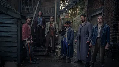 die-bande-aus-der-baker-street - Foto: Netflix/Matt Squire