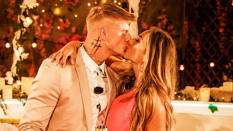 Paco und Bianca - Love Island - Foto: RTLzwei / TVNow