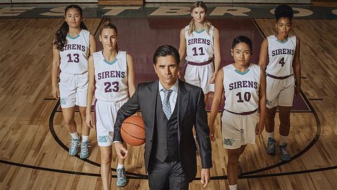 “Big Shot”: Darum geht’s in der neuen Disney+ Serie mit John Stamos