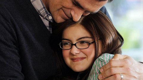 Modern Family: So anders sieht Alex Dunphy in echt aus! - Foto: RTL NITRO