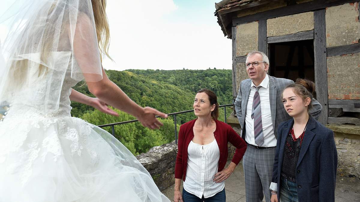 eine hochzeit platzt selten allein