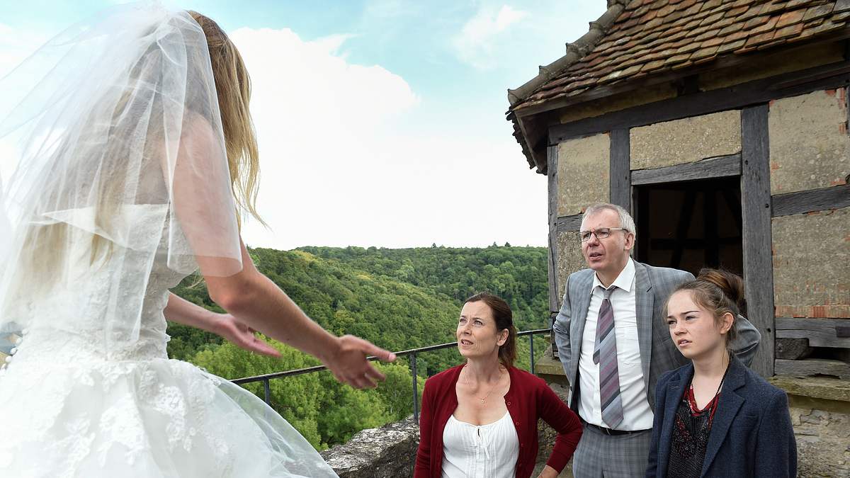 eine hochzeit platzt selten allein