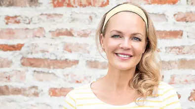 Eva Brenner: Das ist ihre neue Zuhause-Show! - Foto: ZDF/Nadine Rupp