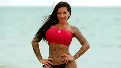 BTN-Star Julia Jasmin Rühle zieht bei Kampf der Realitystars ein - Foto: RTLzwei/Karl Vandenhole