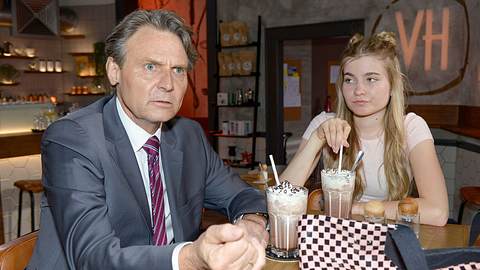 GZSZ Jo und Johanna - Foto: TVNOW / Rolf Baumgartner