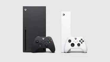 Xbox Series X und Xbox Series S mit Controllern - Foto: Xbox Press/PR Xbox Series X und Xbox Series S mit Controllern - Foto: Xbox Press/PR