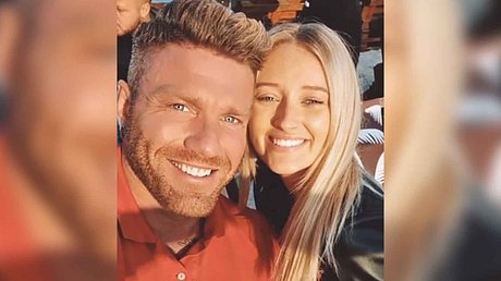 Till Adam: Sie ist seine neue Freundin! - Foto: Instagram @tilladam23