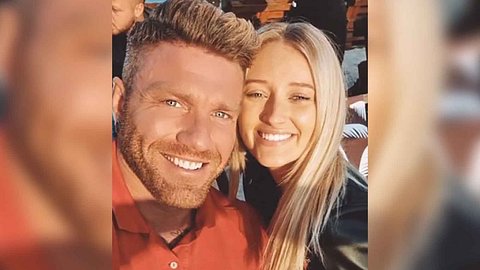 Till Adam: Sie ist seine neue Freundin! - Foto: Instagram @tilladam23