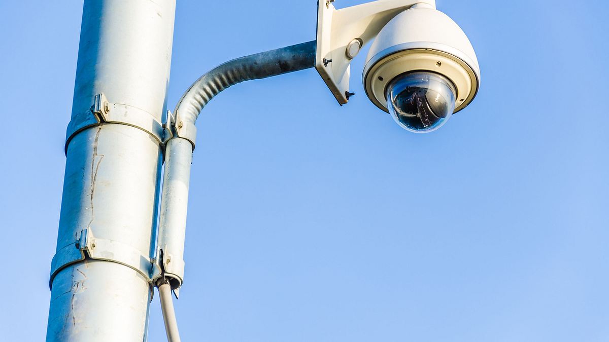 das böse im blick - augenzeuge kamera