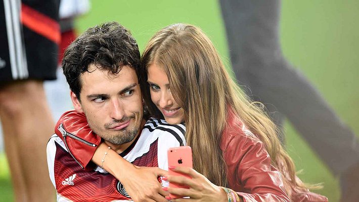 „Jerks“: Mats Hummels sagt Gastrolle ab! Wegen Cathy? - Foto: IMAGO