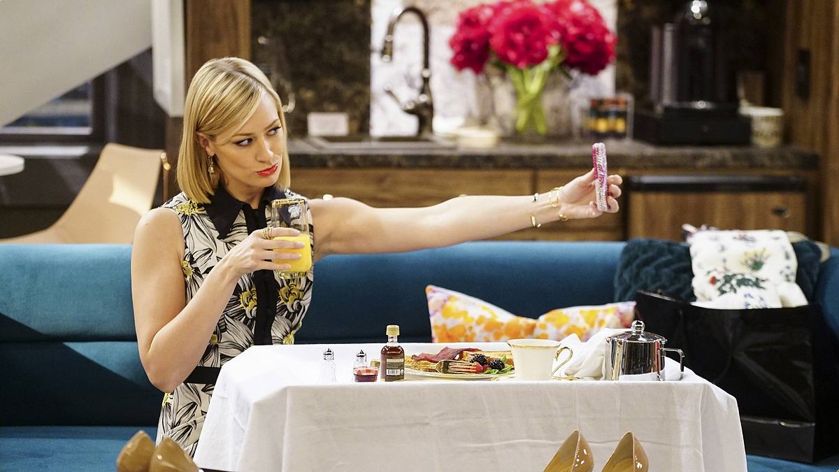 2 broke girls