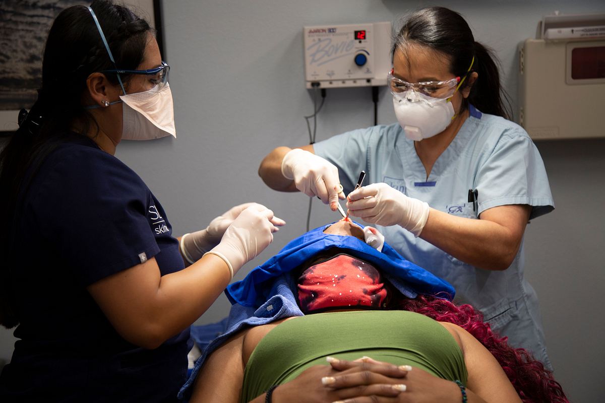 dr. pimple popper
