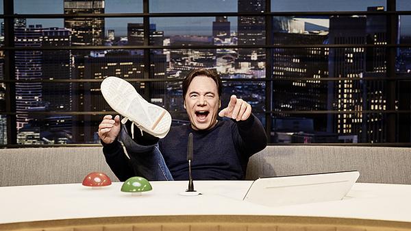Bully Herbig am Set zu Last one Laughing - Foto: Amazon / Frank Zauritz