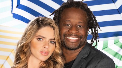 mola-adebisi-sommerhaus - Foto: RTL / Stefan Menne
