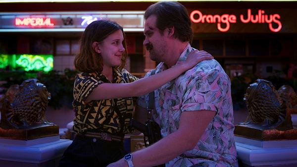 Stranger Things: SO haben wir Eleven und Hopper noch nie gesehen! - Foto: Netflix