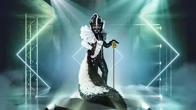 The Masked Singer: Schlager-Ikone Peter Kraus ist das Stinktier! - Foto: ProSieben/Benjamin Kis