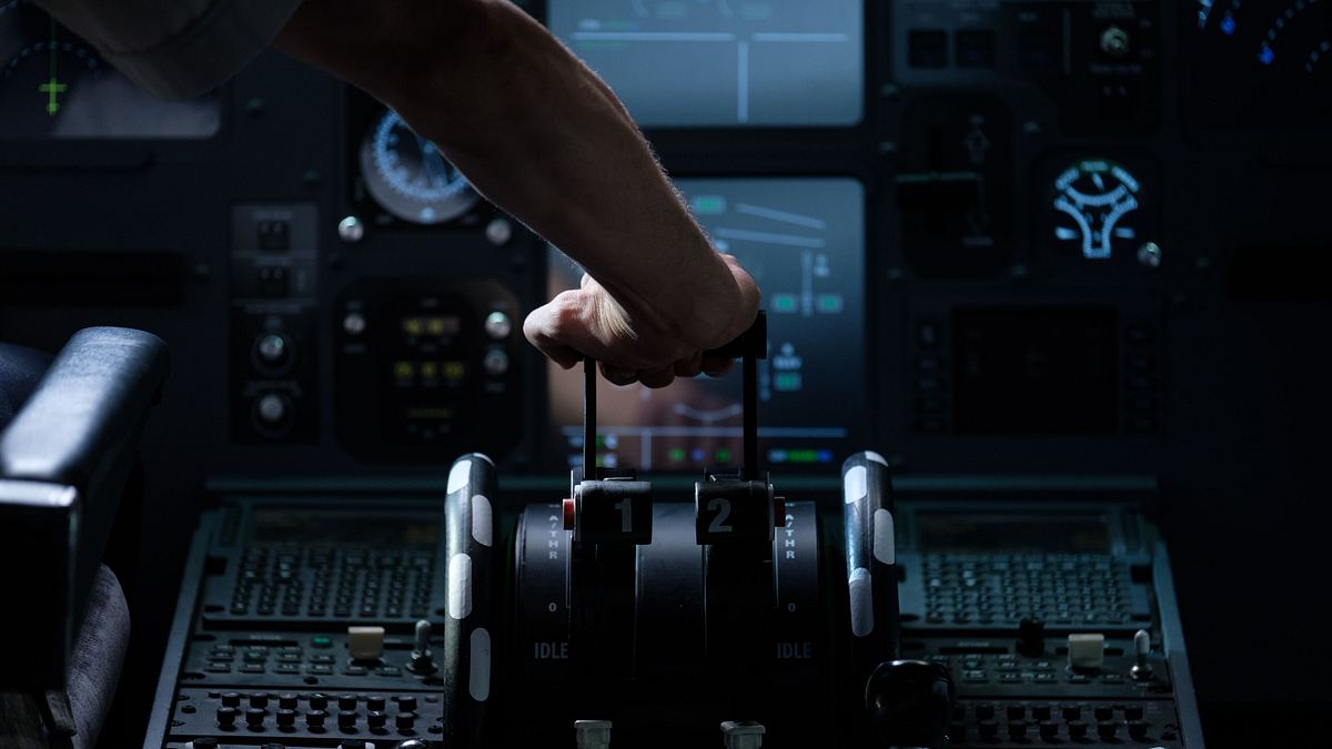 mayday - alarm im cockpit