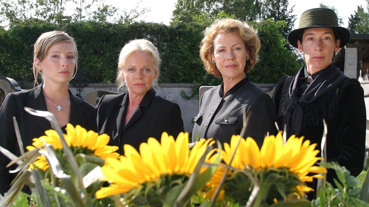 vier frauen und ein todesfall