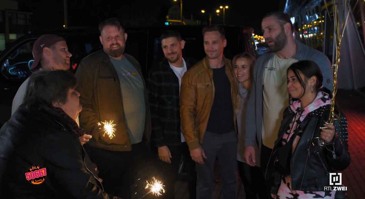 Beate, Oli, Ben, Jan, Patrick, Lucy, Charlie beim Abschied in Köln 50667