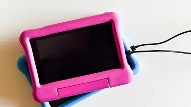 iPad Hülle Kinder - Foto: iStock/ tagphoto