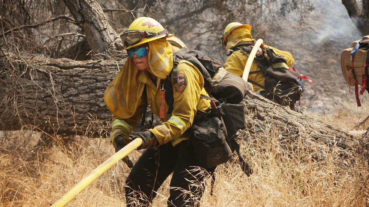 cal fire - feueralarm in kalifornien