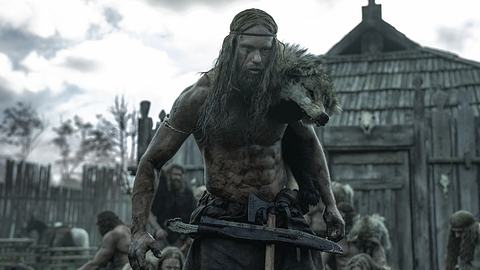 The Northman Skarsgard - Foto: 2022 FOCUS FEATURES LLC. ALL RIGHTS RESERVED.