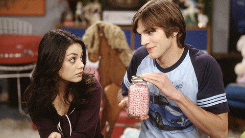 Ashton Kutcher und Mila Kunis: Comeback von Die Wilden Siebziger - Foto: IMAGO / Allstar