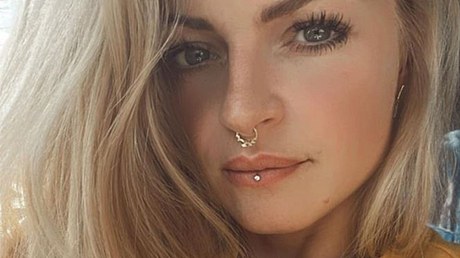 Neuer Freund? Josephine Welsch küsst Fitness-Infuencer! - Foto: Instagram/Josephine Welsch