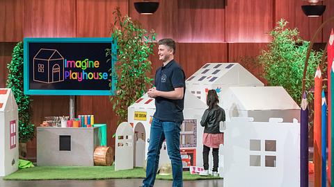 Die Höhle der Löwen: Bei Amazon das ImagiNew Playhome schon jetzt kaufen! - Foto: RTL / Bernd-Michael Maurer