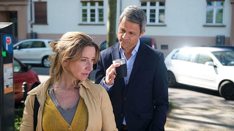 Unter Uns | Ute: „Manchmal weiß ich wirklich nicht, warum ich mit dir zusammen bin!“ - Foto: RTL / Stefan Behrens