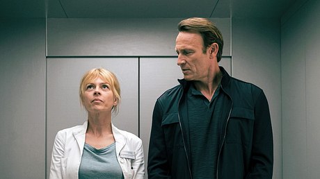 In aller Freundschaft: Trennen sich Martin und Ina? - Foto: MDR/Rudolf Wernicke