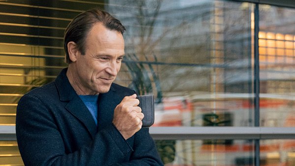 In aller Freundschaft: Ausstiegsgeschichte von Martin eingeläutet? - Foto: MDR/Saxonia Media/Sebastian Becker